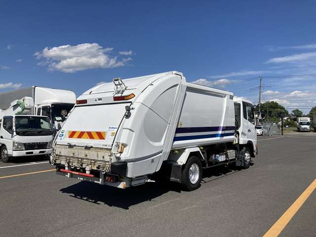 UD Trucks Condor 8