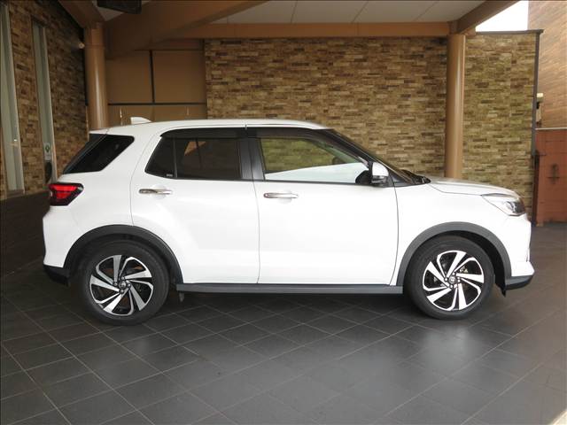 Toyota Raize 7