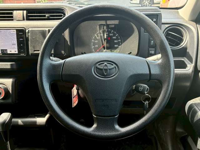 Toyota Probox Van 11