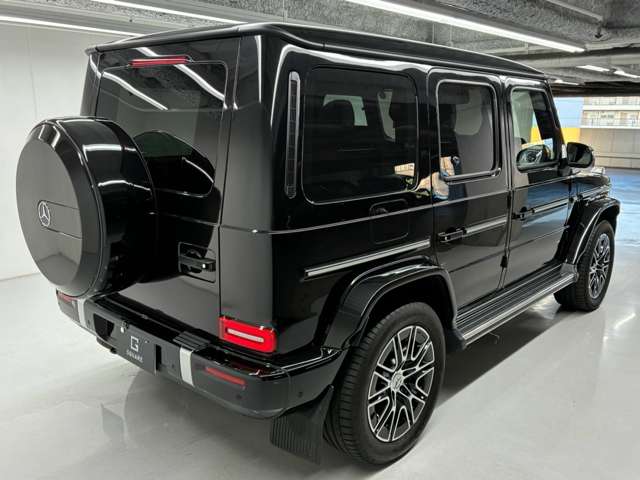 Mercedes-Benz G-Class 12