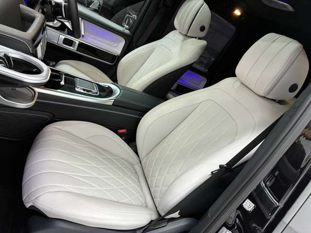 Mercedes-Benz G-Class 4