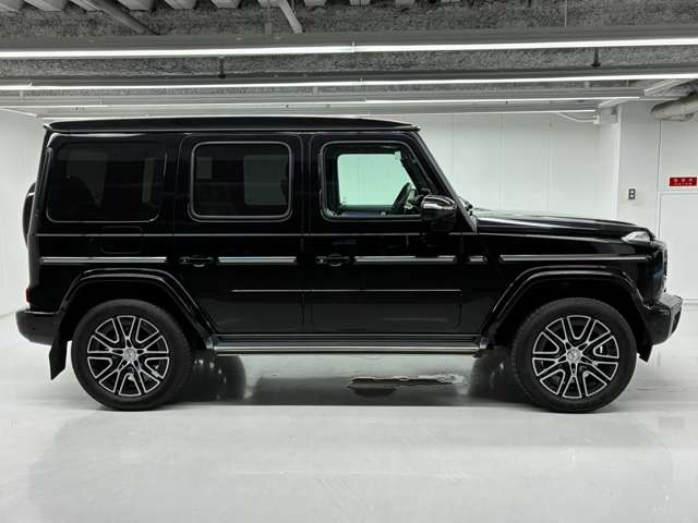 Mercedes-Benz G-Class 9