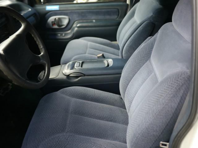 Chevrolet C1500 4