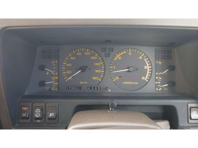 Nissan Safari 12