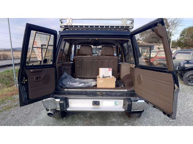 Nissan Safari 7