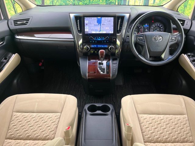 Toyota Alphard 2