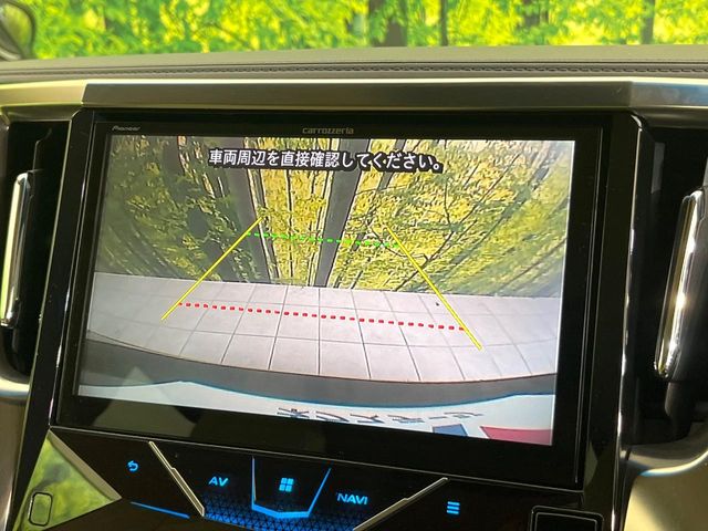 Toyota Alphard 5