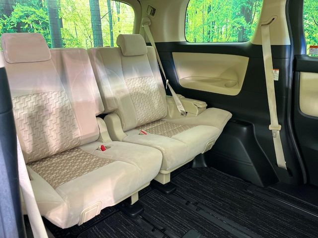 Toyota Alphard 10