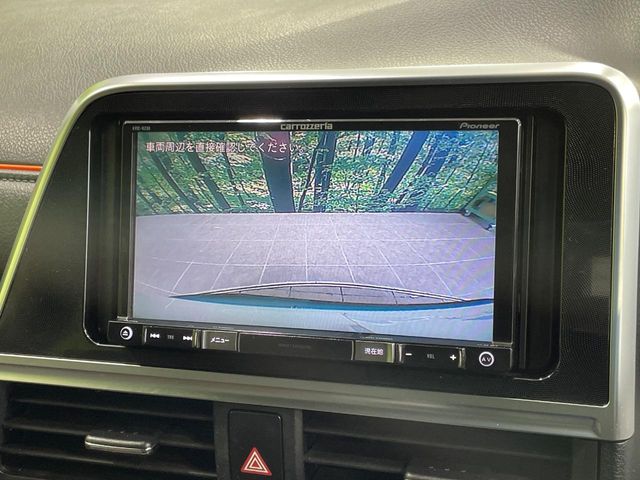 Toyota Sienta 4