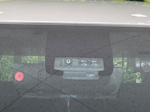 Toyota Sienta 6