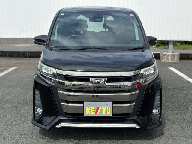 Toyota Noah 8