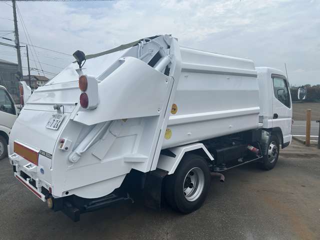 Mitsubishi Fuso Canter 5