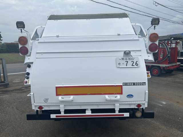 Mitsubishi Fuso Canter 6