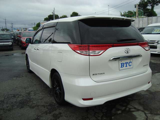Toyota Estima 5
