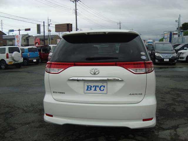 Toyota Estima 6