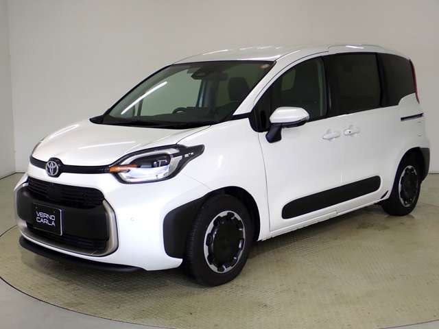 Toyota Sienta 12