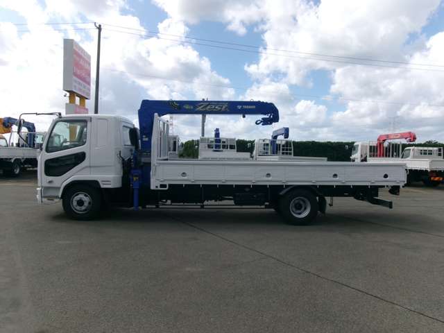 Mitsubishi Fuso Fighter 4