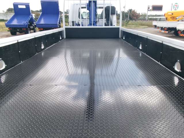 Mitsubishi Fuso Fighter 10