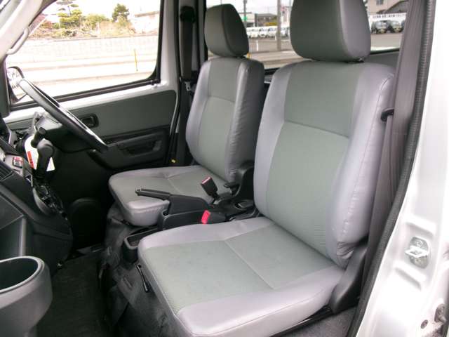 Toyota Town Ace Van 12