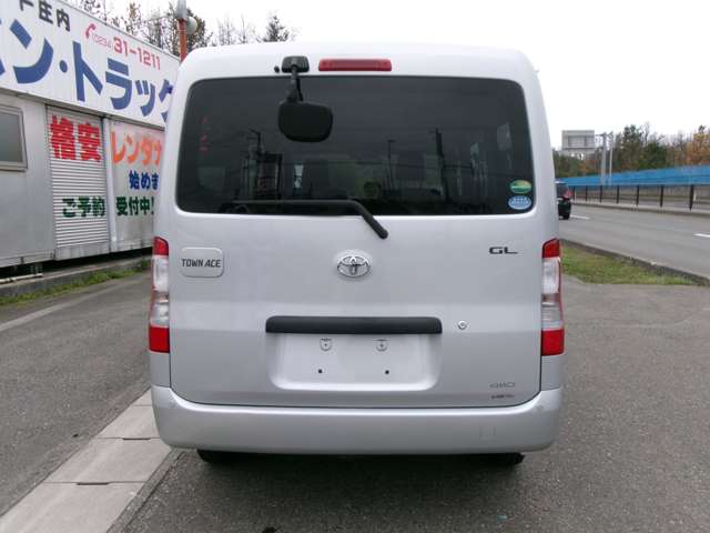 Toyota Town Ace Van 6