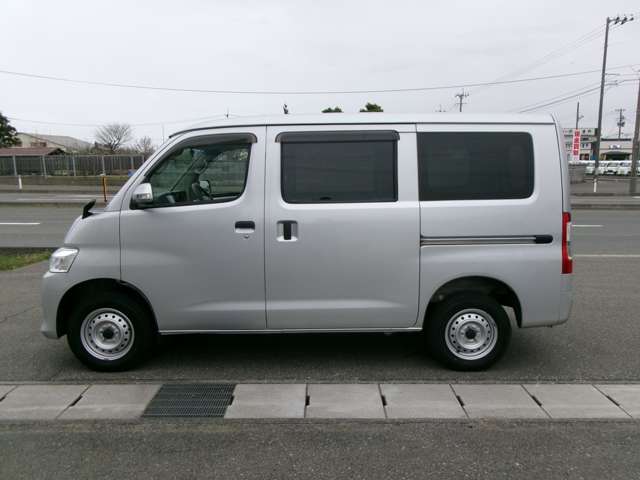 Toyota Town Ace Van 8