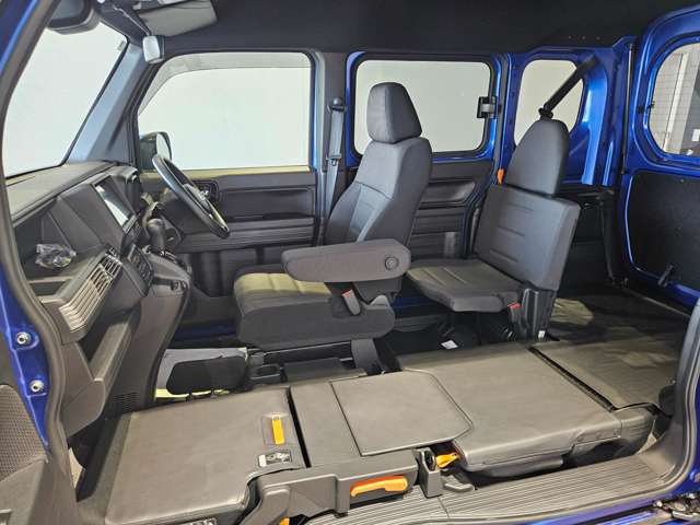 Honda N-VAN 12