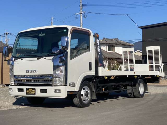Isuzu Elf 3