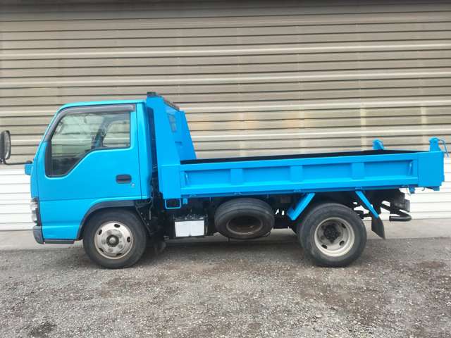Isuzu Elf 2