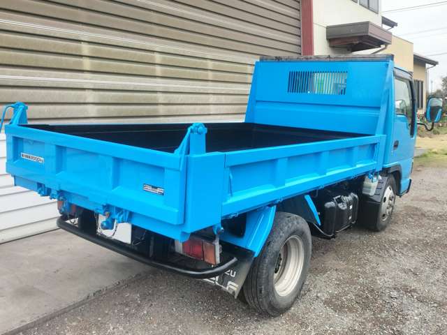 Isuzu Elf 5
