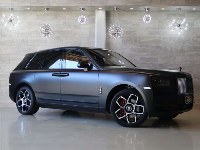 Rolls-Royce ブラックバッジカリナン 8