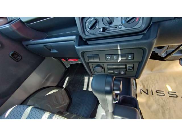 Nissan Clipper Truck 9