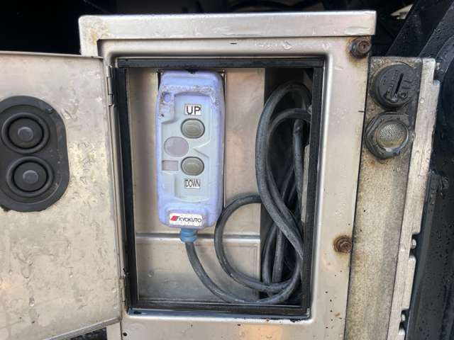 Mitsubishi Fuso Canter 12