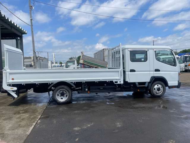 Mitsubishi Fuso Canter 4