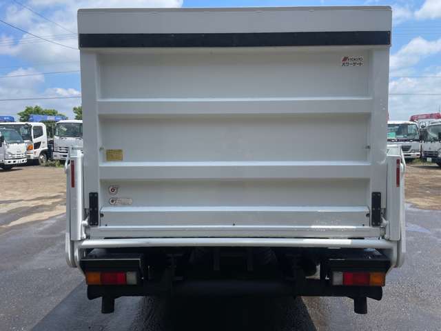 Mitsubishi Fuso Canter 6