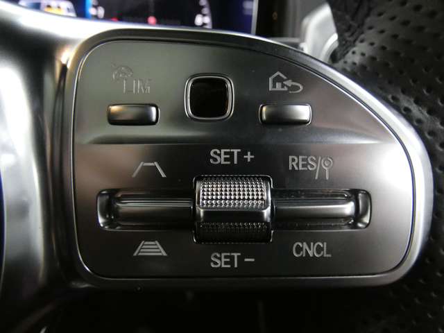 Mercedes-Benz G-Class 12