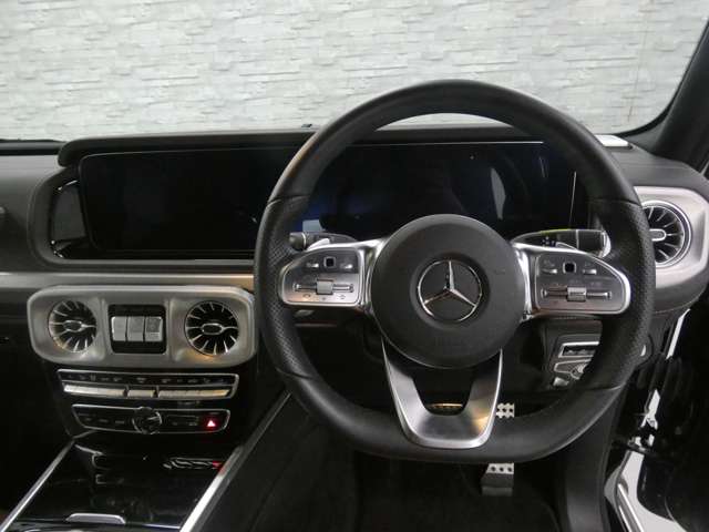 Mercedes-Benz G-Class 9