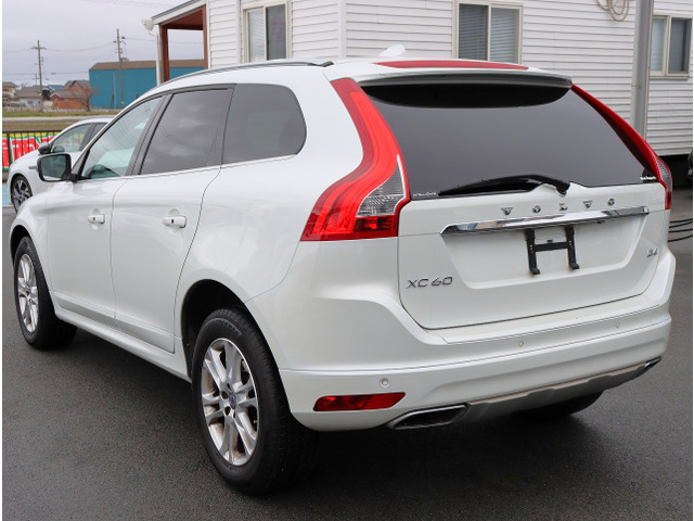Volvo XC60 8