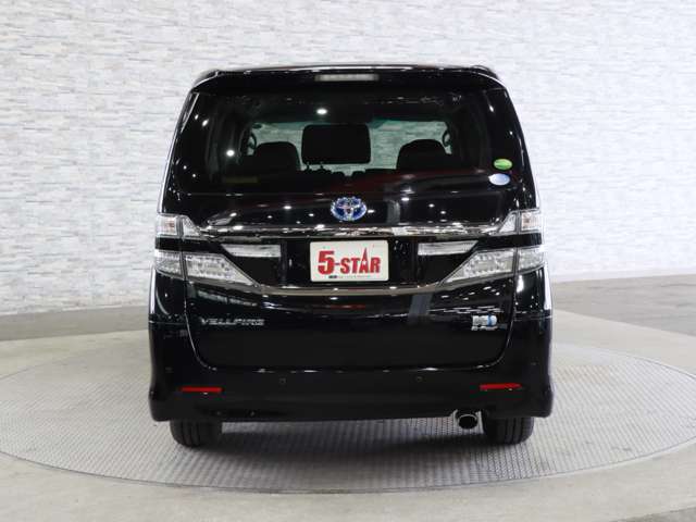 Toyota Vellfire Hybrid 11