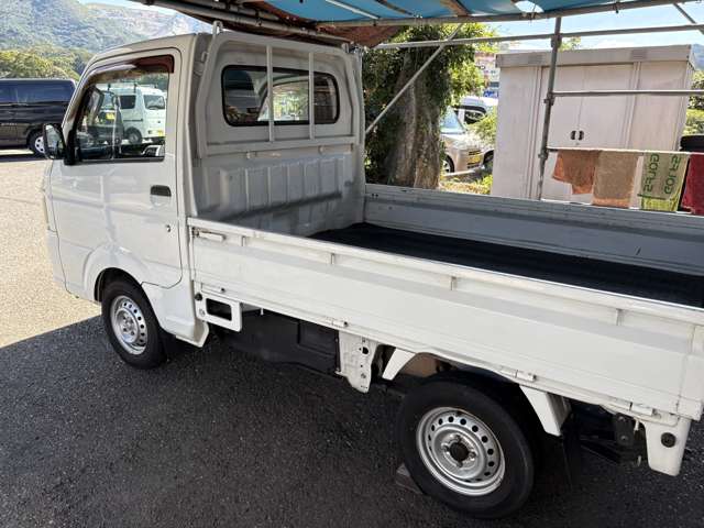 Nissan NT100 Clipper 7