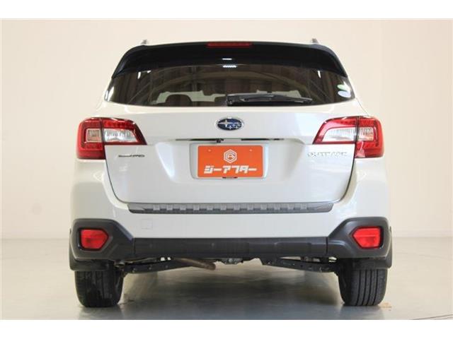 Subaru Legacy Outback 12