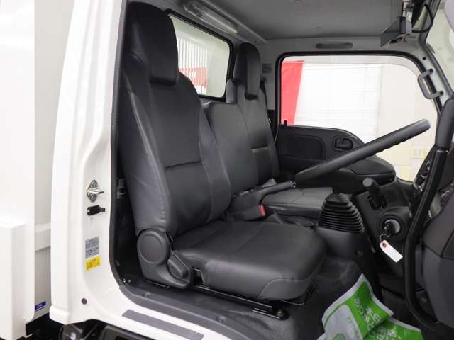 Isuzu Elf 11
