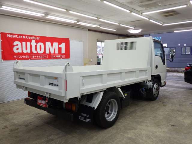 Isuzu Elf 8