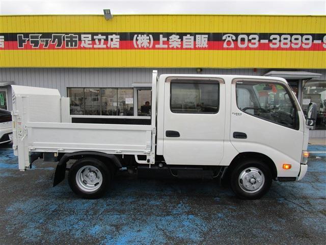 Hino Dutro 3