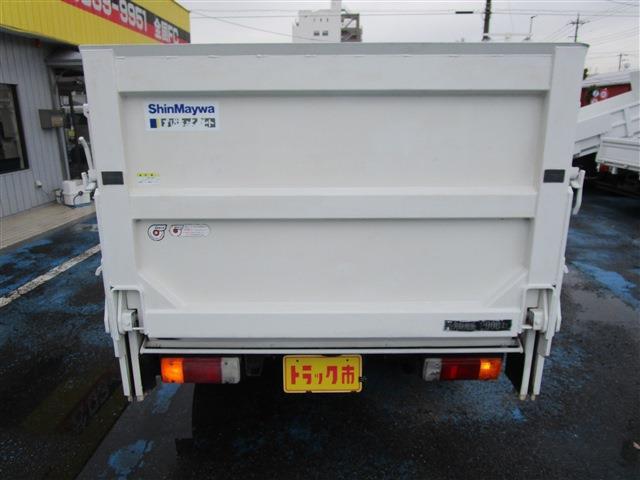 Hino Dutro 5
