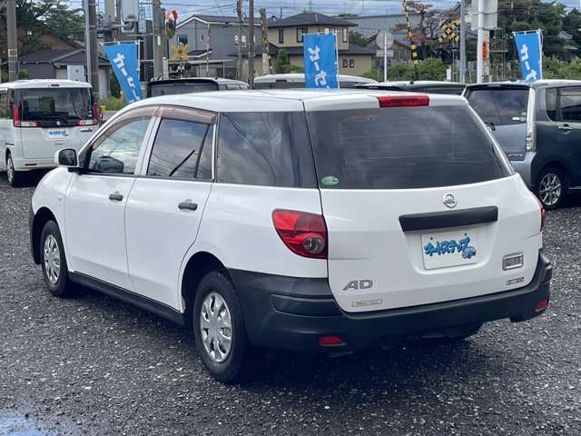 Nissan AD 8