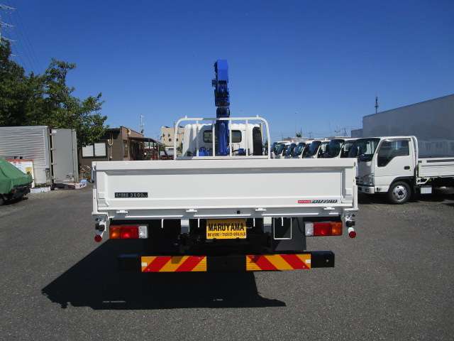 Hino Dutro 6