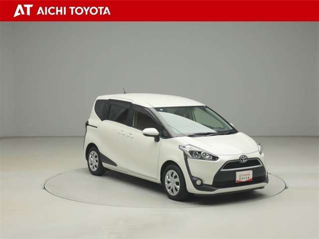 Toyota Sienta 8