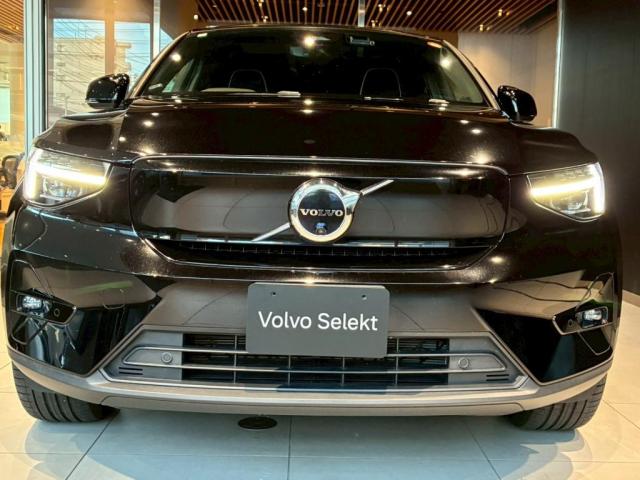 Volvo C40 4