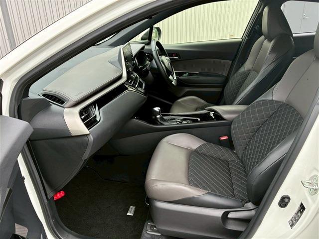 Toyota C-HR 12