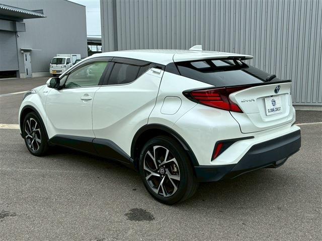 Toyota C-HR 8